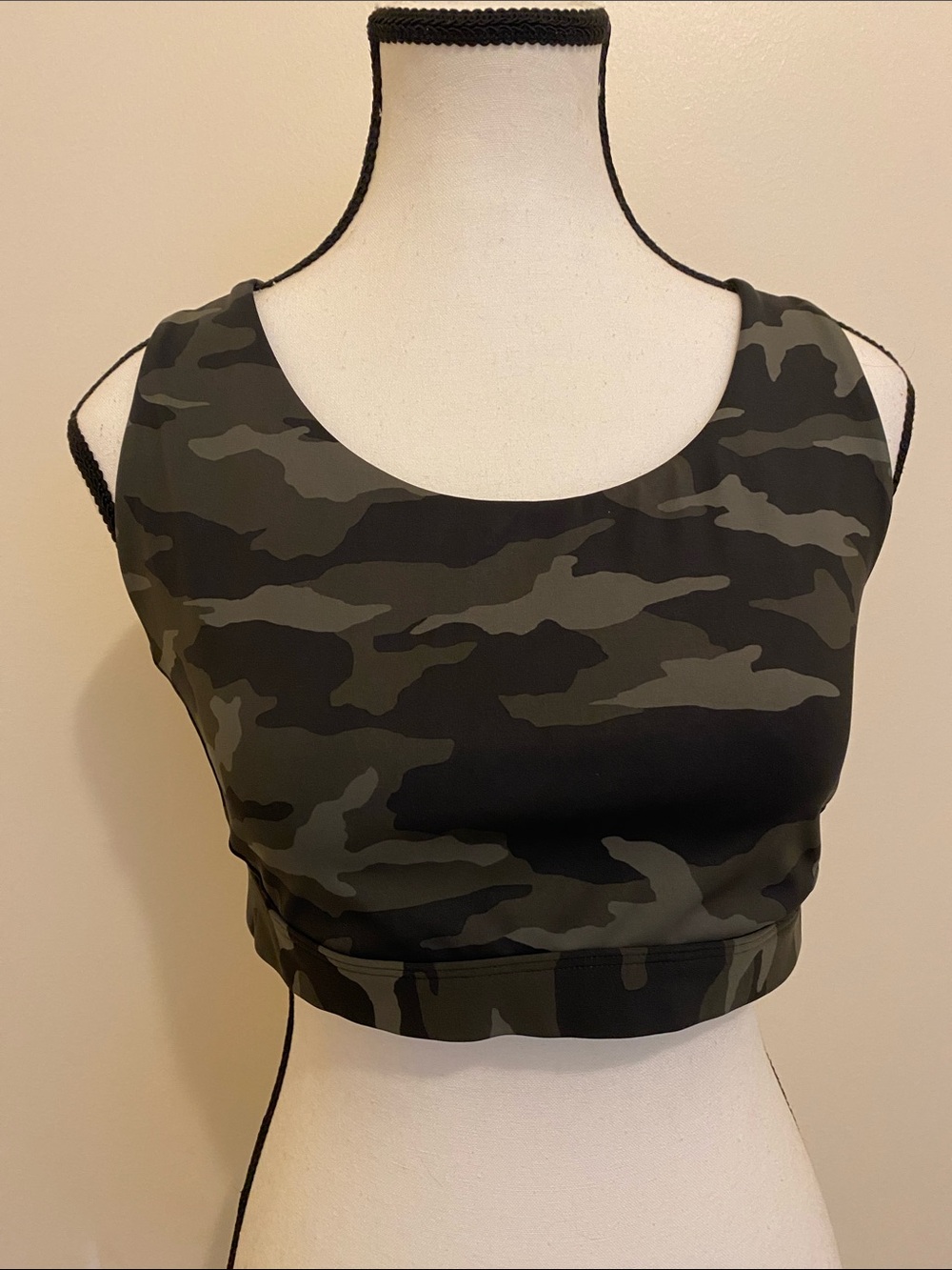 Athleta camo print sports Bra/crop top.